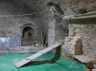 У ході досліджень архівів виявили, що тунелі були завалені землею вже тоді, коли добудували Трапезну церкву в ХІХ ст.