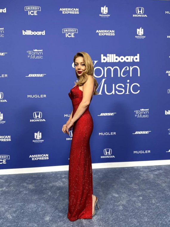 Співачка Тіна Кароль побувала на музичній церемонії Billboard Women in Music Awards
