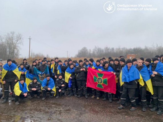 Сегодня из российского плена освободили 130 украинских защитников.
