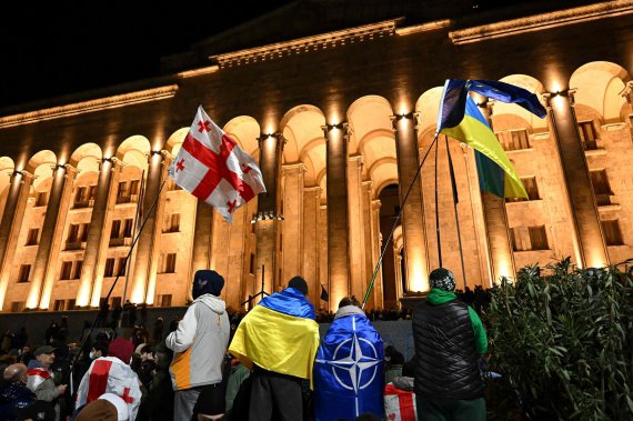 Протести в Тбілісі продовжаться попри відкликання з парламенту Грузії закону про "іноагентів"
