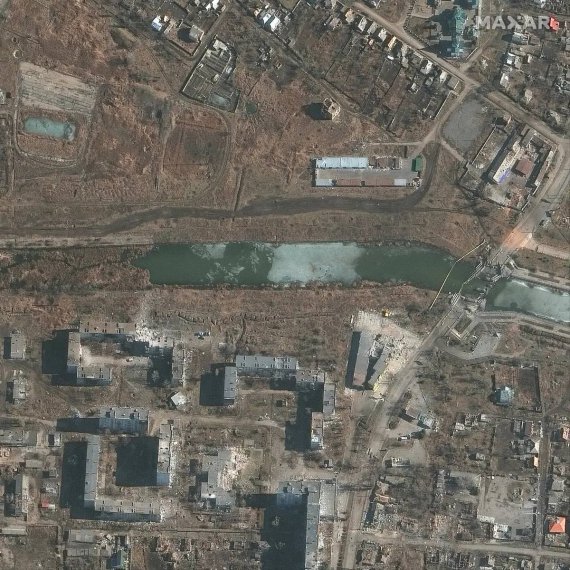 Maxar показав супутникові фото міста і масштаби руйнувань
