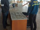 Ділки у валізах намагалися завезти в Україну готівку на 37 млн грн