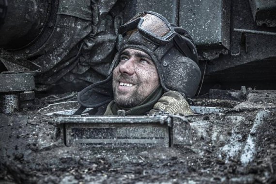 Новые фото охваченной войной Украины показал президент Владимир Зеленский