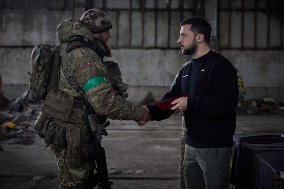 Президент Владимир Зеленский побывал на передовой