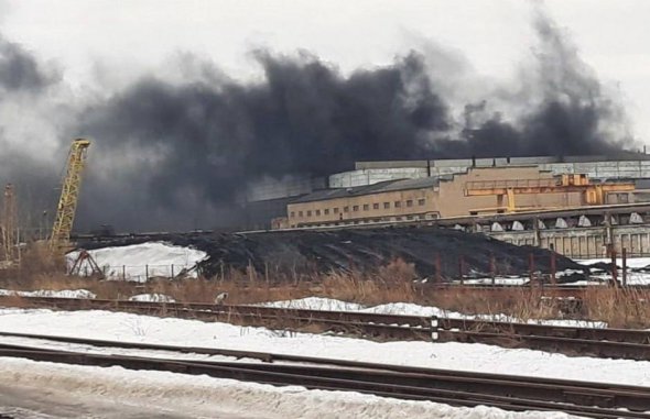 В РФ вспыхнул пожар на Ярославском моторном заводе