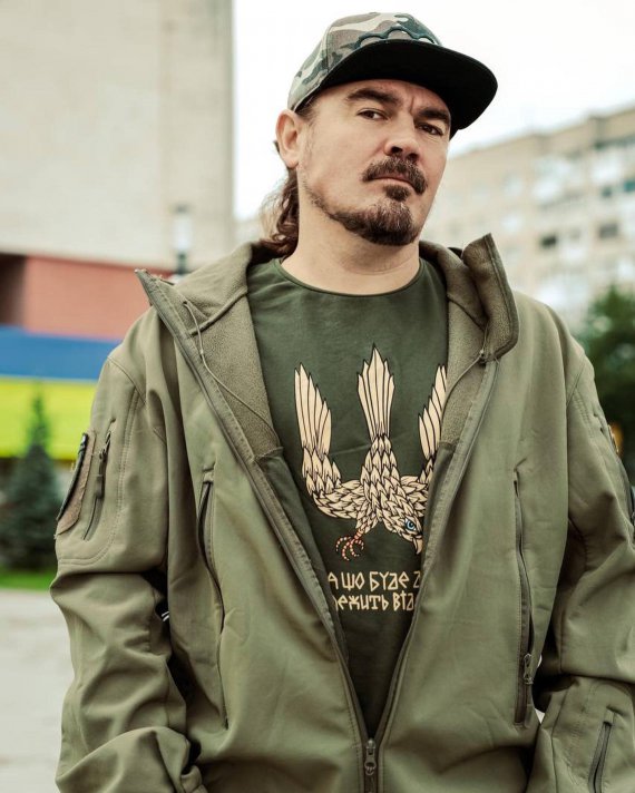 27 марта вокалист группы ТНМК Олег Михайлюта отмечает день рождения
