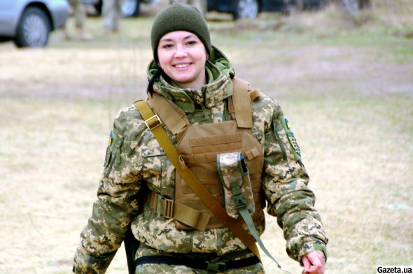 Полтавчанка Юлия служит на солдатской должности, в учебный центр отправлена для прохождения начальной военной подготовки