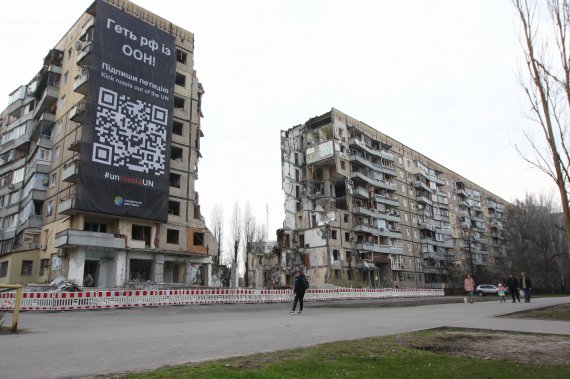 Ракетный удар по жилому дому в Днепре произошел 14 января 2023 в 15:30