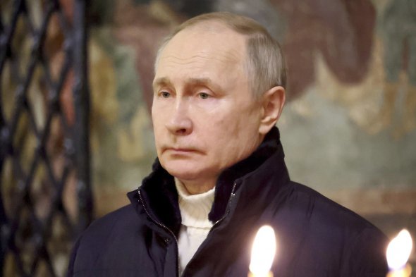 Путин, грозный самодержавный правитель, обнажил слабости России