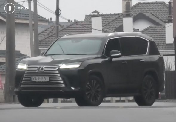 Lexus LX500d