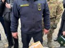 Старший державний інспектор митного посту "Білгород-Дністровський" за "відкат" дозволяв провозити незадекларовану готівку
