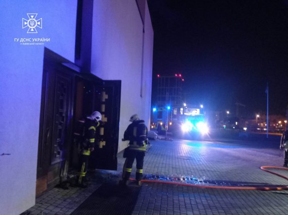 У Львові невідомі намагались підпалити храм УГКЦ