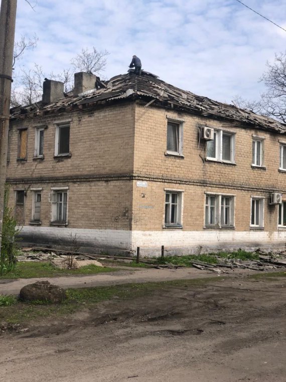 Російські війська обстріляли місто Українськ на Донеччині