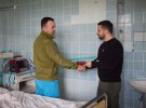 Президент Володимир Зеленський зустрівся з українськими воїнами у госпіталі