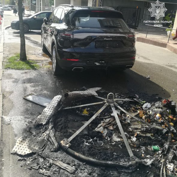 Водитель припарковала авто вплотную к баку и пламя повредило транспортное средство