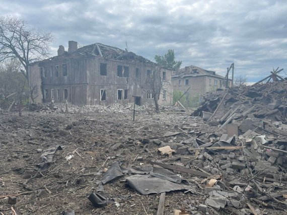 У четвер, 11 травня, російські окупанти завдали ракетного удару по Торецьку на Донеччині
