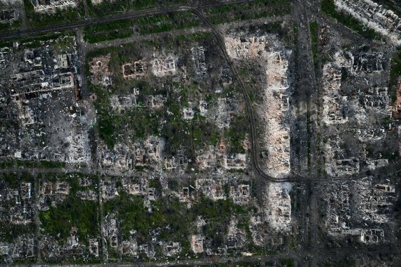 Фотографы показали кадры из разрушенной Марьинки