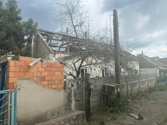 Наслідки обстрілу села Приморське в Запорізькій області