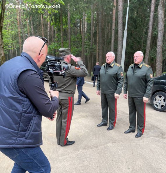 Мережа відреагувала мемами на першу за шість днів появу Лукашенка на публіці