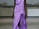 Найкрасивіші лавандові сукні у колекціях весна-літо 2023