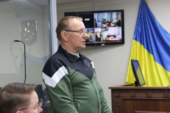 Суд відправив під домашній арешт заступника директора поліклініки Василя Десика
