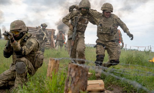 Навчання українських військових у Київській області 