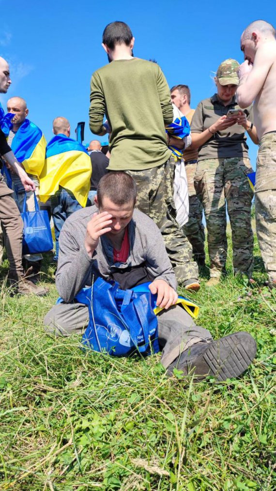 У четвер з російського полону визволили 45 воїнів і двох цивільних. Також повернули двох дітей.