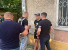 Прикордонники спільно з правоохоронцями викрили зловмисників, які організували канал незаконного переправлення за кордон військовозобов’язаних чоловіків