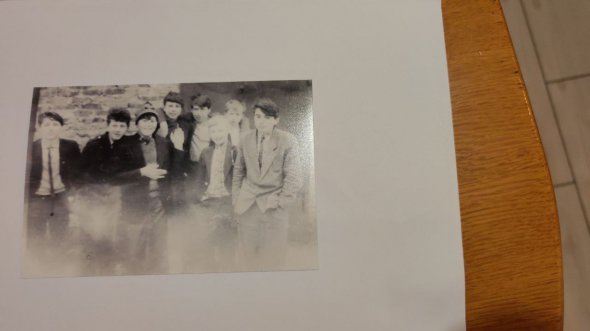 Середня школа. Валерій Залужний другий ліворуч