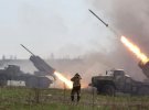  Російські війська зазнають колосальних втрат на Донбасі й "зав’язли" у важких боях на трьох ключових напрямках