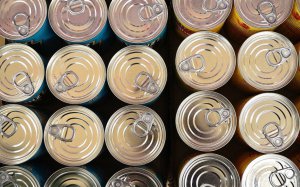 Госрезерв объявил тендер на консервы с перспективой переплаты более чем в 50 млн грн. Фото: pixabay.com