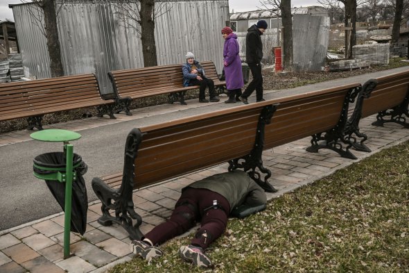 Поранені та вбиті від розриву російської касетної бомби у Краматорську, 18 березня