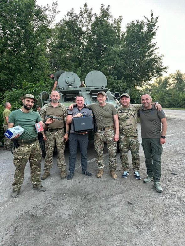 Александр Тищенко в июле 2023 года передал дроны бойцам на Донецком направлении