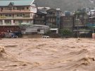 Разрушительный тайфун оставил без домов тысячи людей