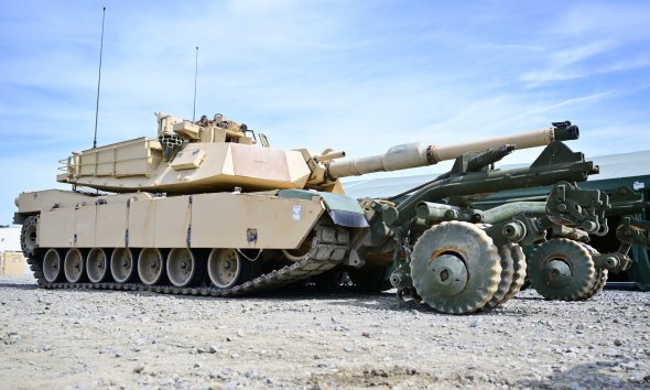 Танки Abrams M1A1 на немецкой базе Графенвер