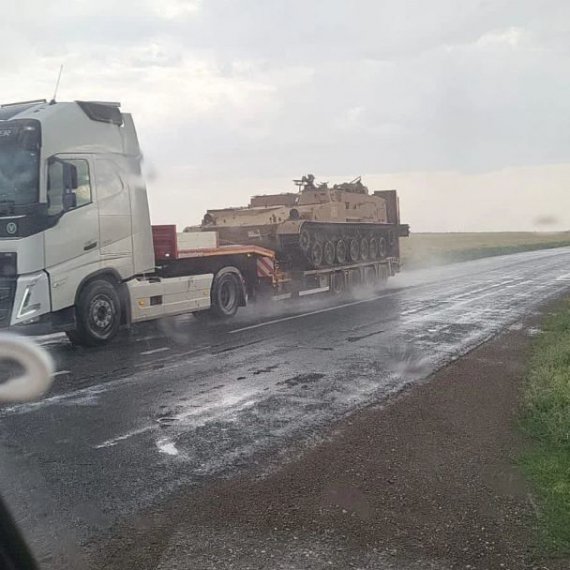 В Казахстане заметили грузовики с военной техникой