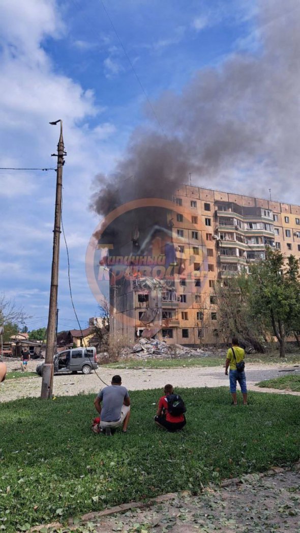 У Кривому Розі росіяни обстріляли житловий будинок
