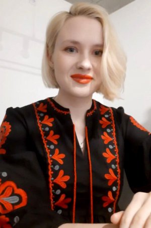 Редактор Ольга Васильева считает, что англизм "дедлайн" заимствован без надобности