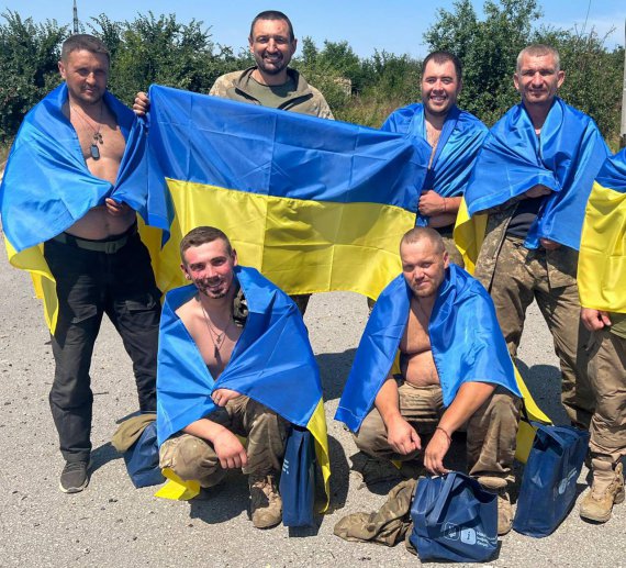 Из плена освобождены 22 украинских воина