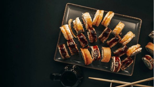 ROCO Sushi предлагает широкий ассортимент блюд японской кухни, чтобы удовлетворить даже самые изысканные вкусы