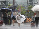 На запад Японии обрушился тайфун