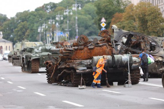 Торік 20 серпня в Києві вже проводили "парад" розбитої російської військової техніки