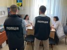 У вівторок оперативники, слідчі і прокурори провели понад 200 одночасних обшуків у медико-соціальних експертних і військово-лікарських комісіях, територіальних центрах комплектування та соціальної підтримки