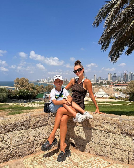 Ксения Мишина проводит отпуск в Израиле