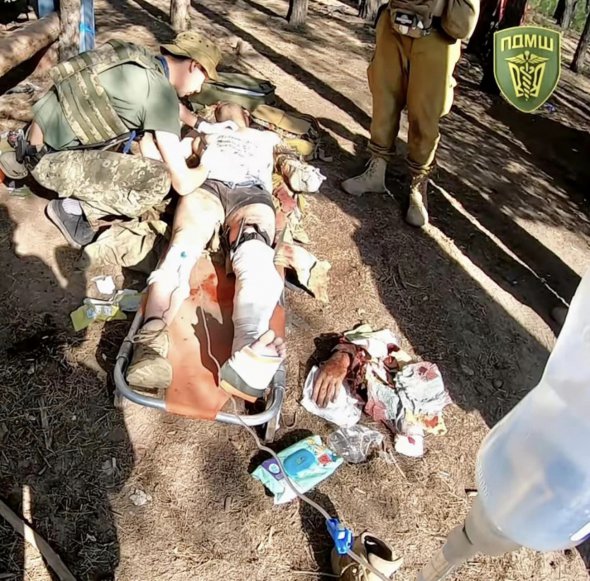 Наразі медики працюють на Донеччині. Забезпечують порятунок бійців у Лимані, Часовому Яру,  Бахмуті
