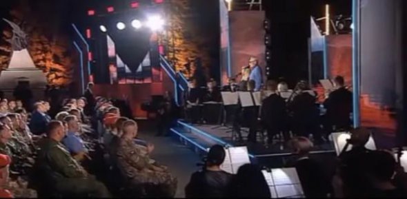 Повалій приїхала у Луганськ з російськими артистами