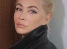 Эммануэль Беар в подростковом возрасте стала жертвой инцеста