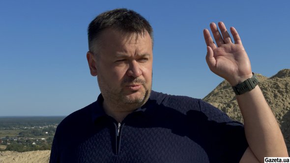 Андрій Грущинський переїхав у Підгірці, щоб бути ближчим до полігону й на місці вирішувати усі питання