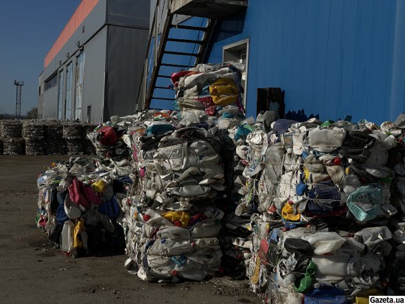 На полігоні працює сортувальна станція