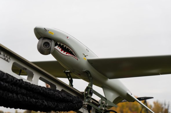 В прошлом году украинская компания Ukrspecsystems представила устойчивый к работе в условиях РЭБ беспилотный авиационный комплекс SHARK UAV